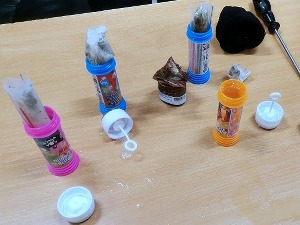Дрога у чарапи, еурокрему и сапуници за балончиће