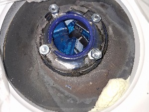 Бојлер испуњен цигаретама