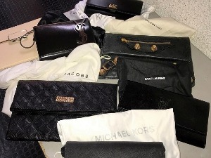 На нишком аеродрому заплењена гардероба вредна око пола милиона динара