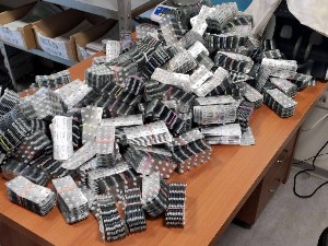 Политика: Шверцују седативе и средства за потенцију