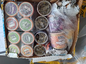 Поштанска пошиљка пуна марихуане