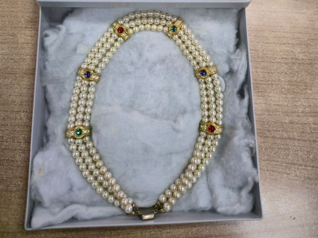 Заплењене непријављене драгоцености, нумизматика и наркотици 