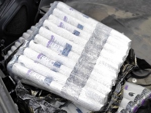 Смрзавао се скривајући скупе инјекције у крову кабриолета