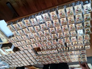 Заплењено око 8.500 реплика православних икона