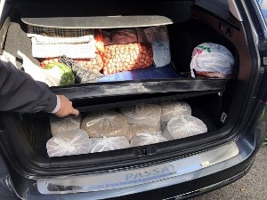 Брачни пар кријумчарио резани дуван