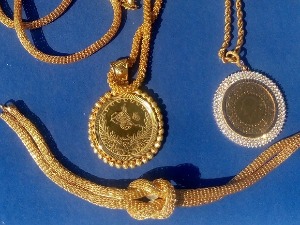 На Стрезимировцима заплењено преко пола килограма злата