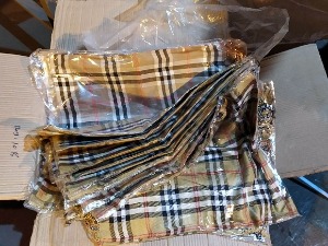 Заплењено 100 килограма сумњивих „барбери“ шалова