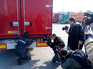 Прилози о електронским локаторима у вестима готово свих телевизија