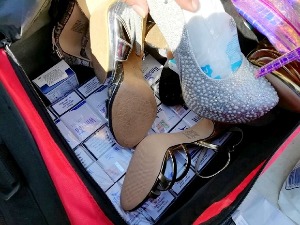 Златан накит и бокосови цигарета међу гардеробом