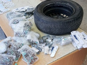 Резервна гума пуна стероида