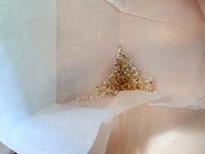 За дијаманте тврдио да су обични циркони