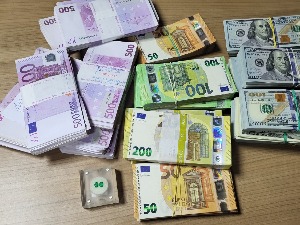 Крили 125.000 евра у појасевима