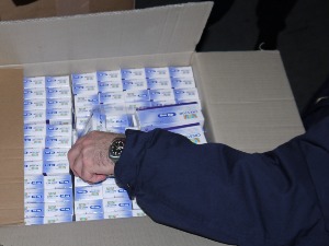 Скенером откривен товар непријављених лекова