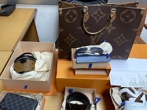 У поршеу фирмирана роба вредна скоро 20.000 евра