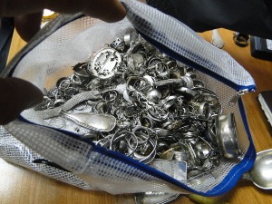 Откривен покушај кријумчарења преко 12 килограма сребра