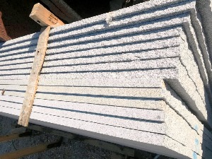 Из складишта „испарило“ 250 квадрата гранитних плоча