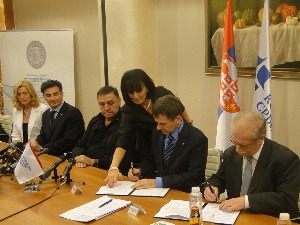 Потписан Споразум о формирању заједничке Контакт групе између Управе царина и Привредне коморе