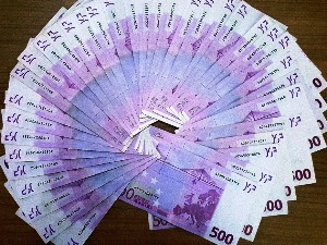 Грчки држављанин крио 18.000 евра