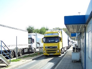 Транспорт робе само преко Батроваца и Келебије